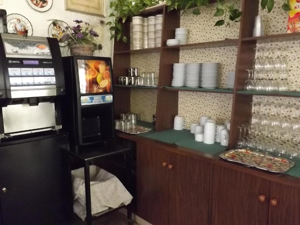 Hotel Victory Чезенатико Экстерьер фото