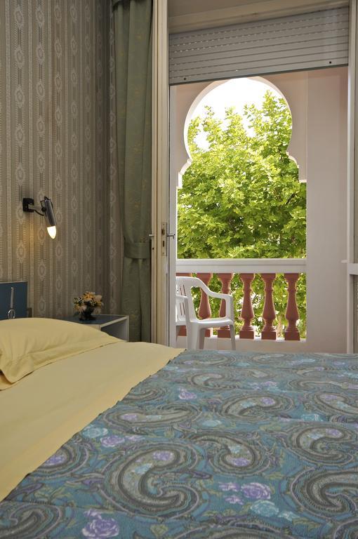 Hotel Victory Чезенатико Экстерьер фото